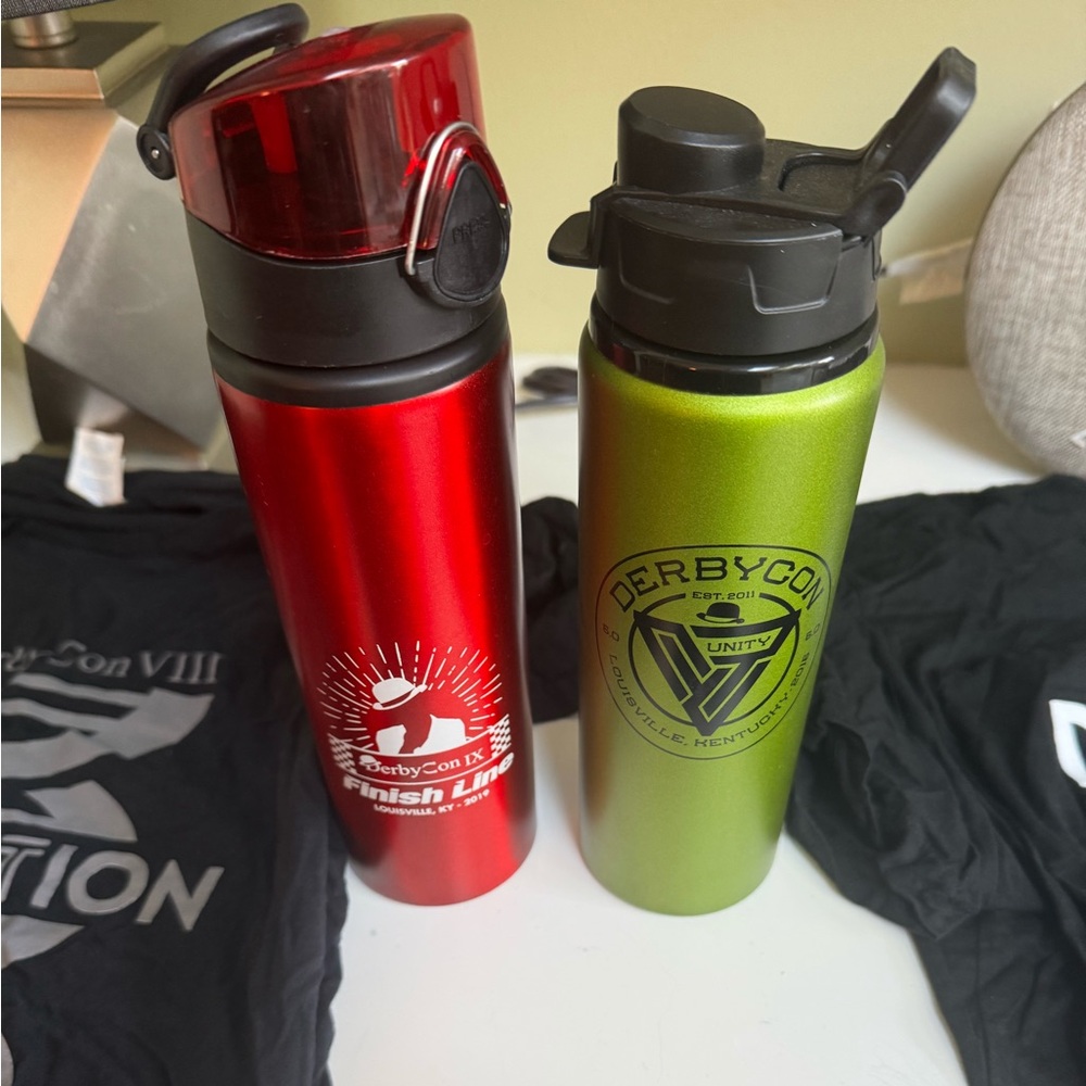 Hacker con swag - fitted L &  XL, DerbyCon water bottles
